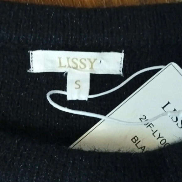 NEW Lissy open knit crochet sweater elastic bell sleeves crew neck small - Picture 7 of 8